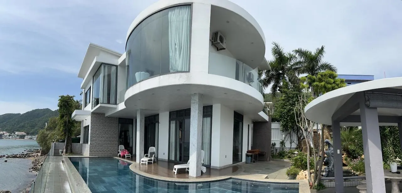 Nancy Tran Grand Strip Vung Tau Villa 10