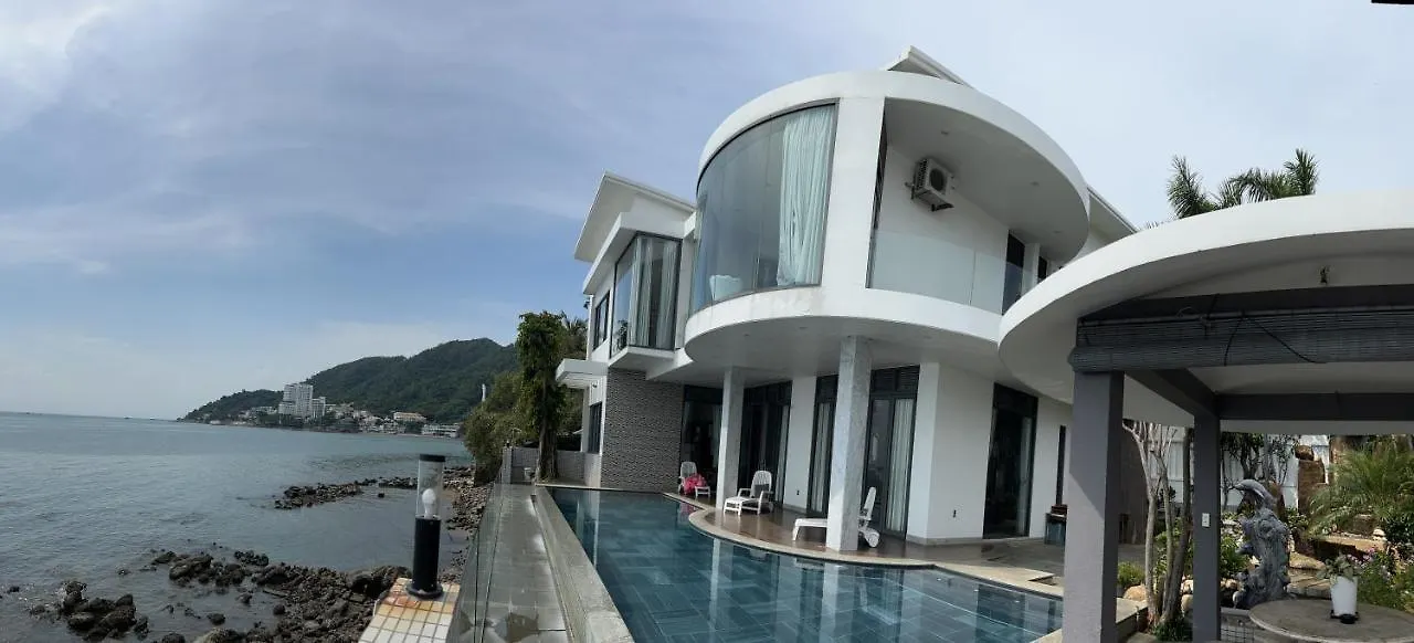 Nancy Tran Grand Strip Vung Tau Villa 10 0*,